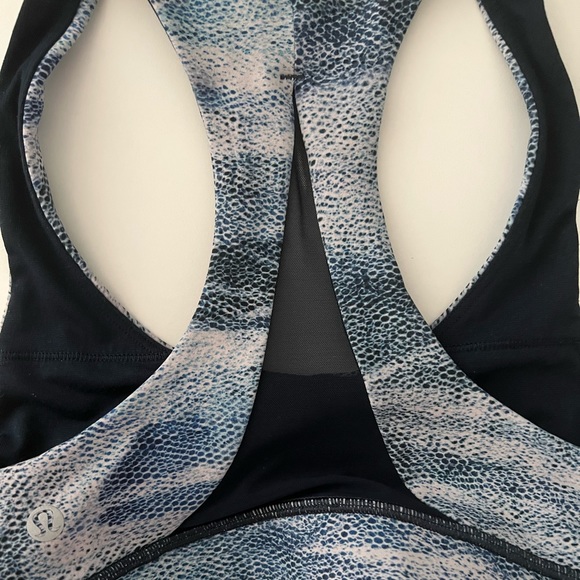Lululemon Energy Bra Racerback Blue Size 4 - Picture 6 of 8